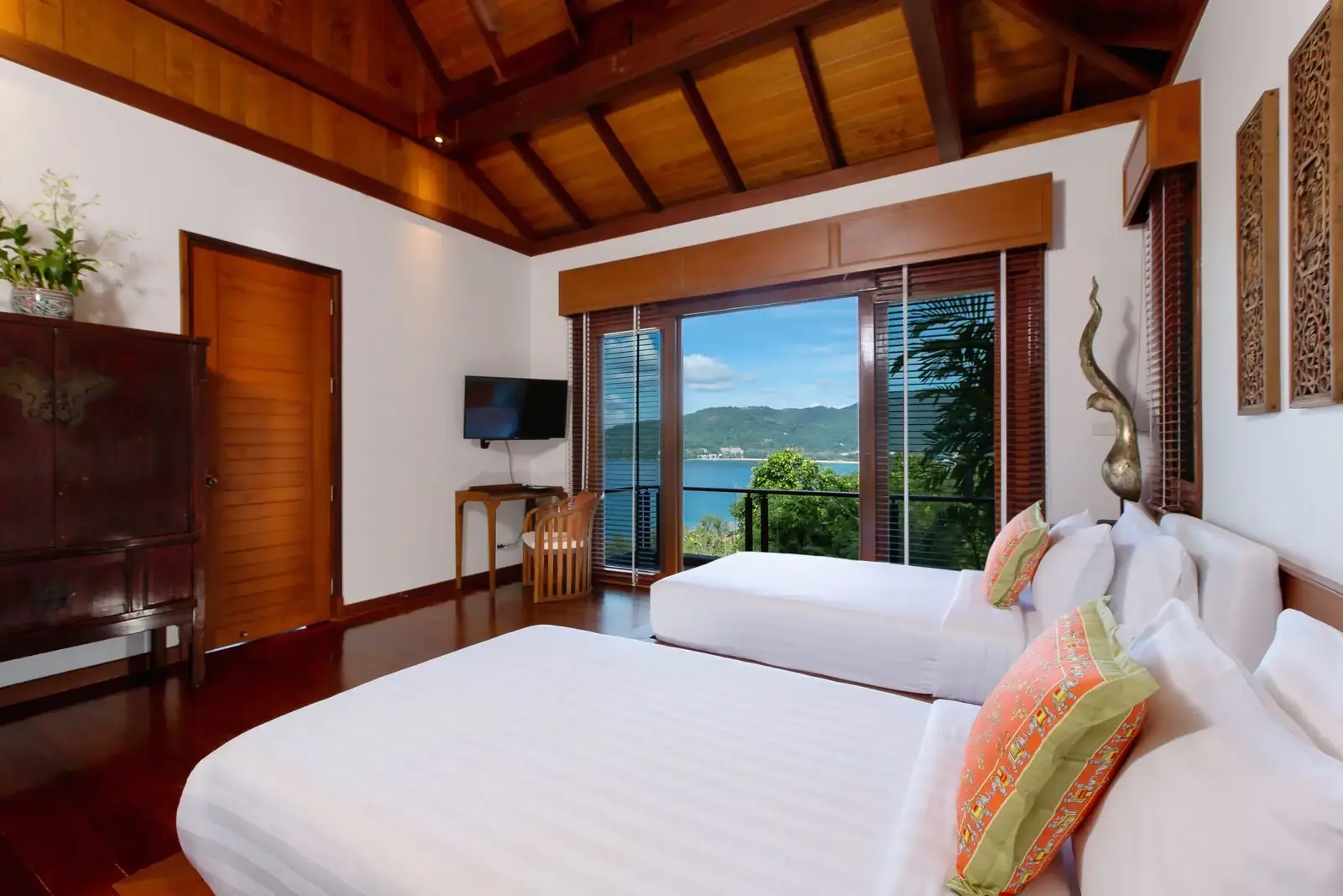 Bedroom 1 twin ocean view