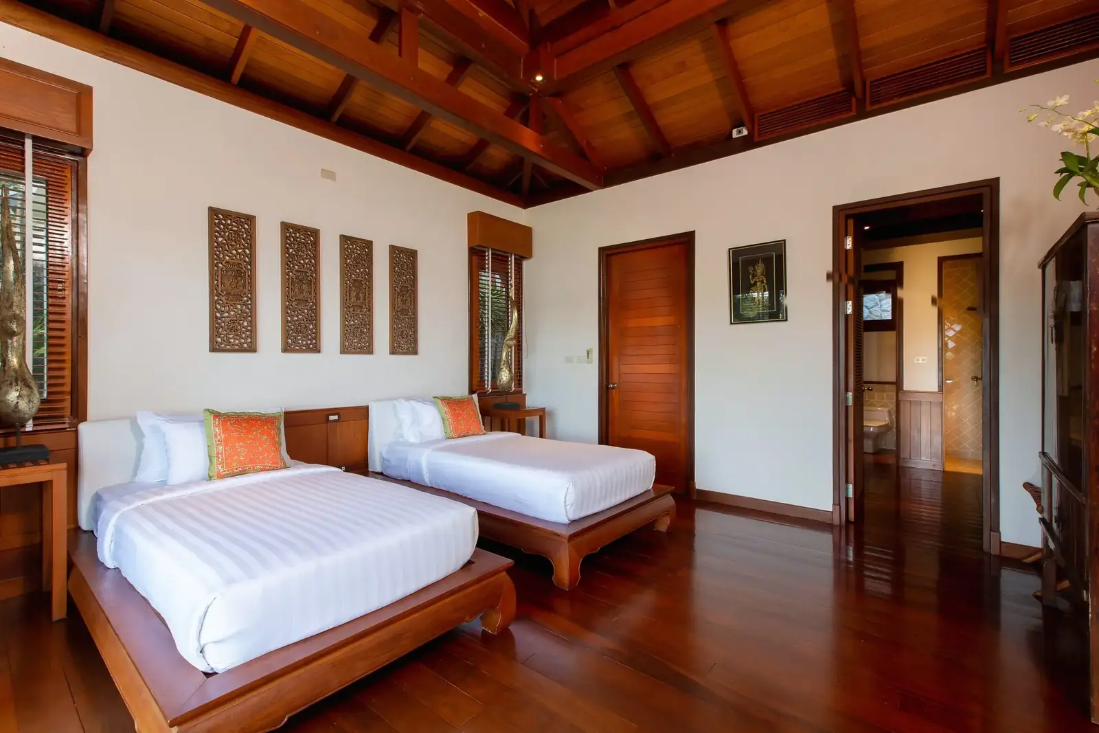 Bedroom 1 twin