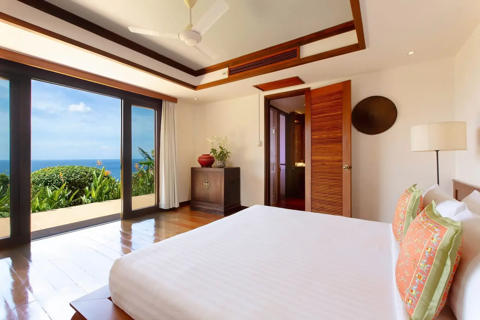 Bedroom 4 terrace Sea view