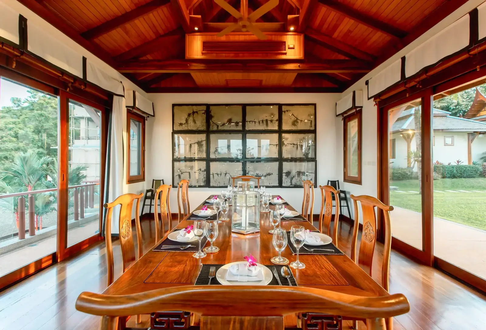 Indoor dining room for 12
