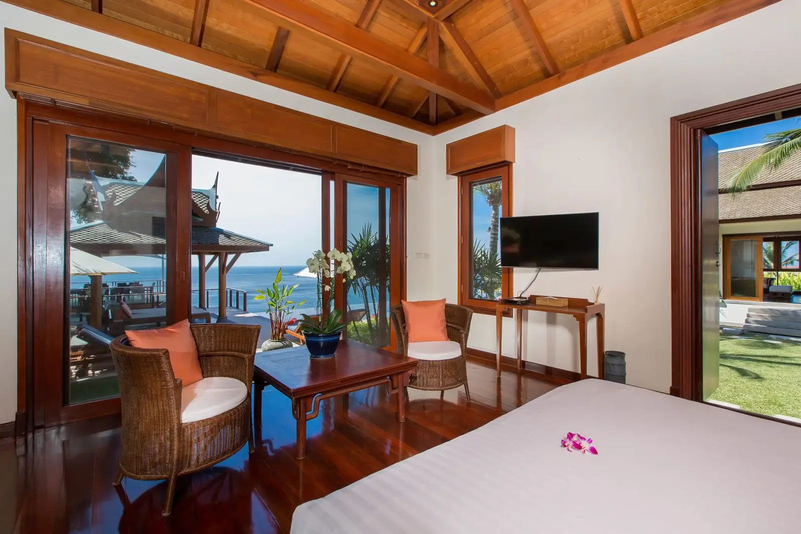 Master Bedroom pool view